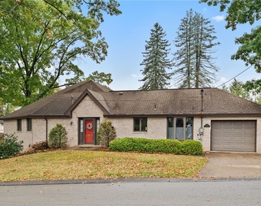 1301 Grandview Ave - Photo Thumbnail 1