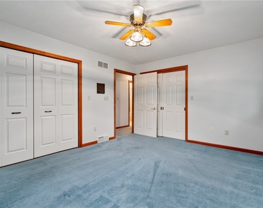 1301 Grandview Ave - Photo Thumbnail 13