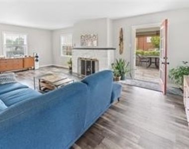 97 Belmont Cir - Photo Thumbnail 7