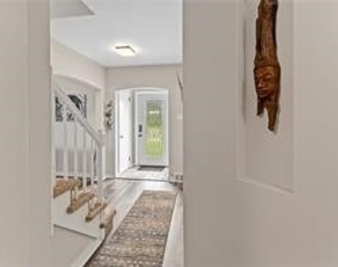 97 Belmont Cir - Photo Thumbnail 20