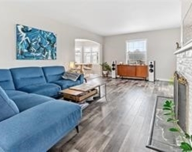 97 Belmont Cir - Photo Thumbnail 8