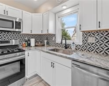 97 Belmont Cir - Photo Thumbnail 15