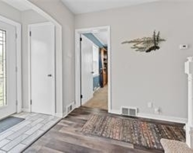 97 Belmont Cir - Photo Thumbnail 3