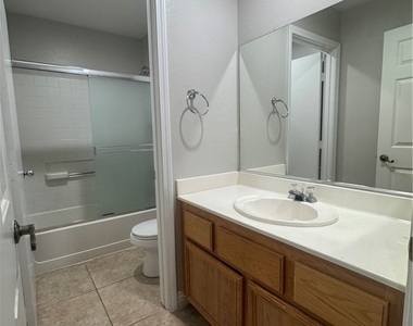2066 Cary Grant Court - Photo Thumbnail 9