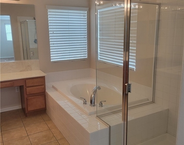 11424 Valentino Lane - Photo Thumbnail 19