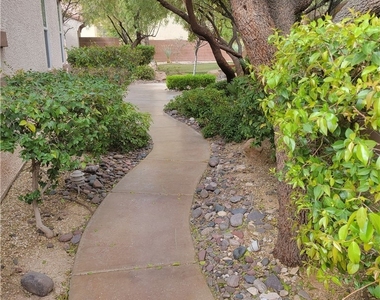 11424 Valentino Lane - Photo Thumbnail 2
