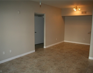 7255 W Sunset Road - Photo Thumbnail 2