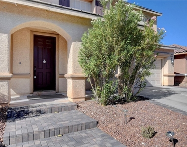 4032 Gaster Avenue - Photo Thumbnail 6