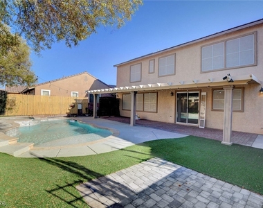 4032 Gaster Avenue - Photo Thumbnail 3