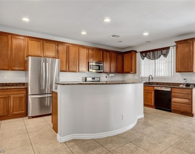 4032 Gaster Avenue - Photo Thumbnail 31