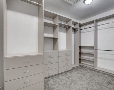 4032 Gaster Avenue - Photo Thumbnail 43