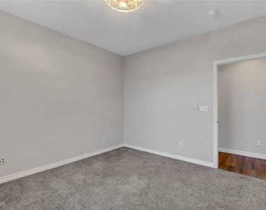 4032 Gaster Avenue - Photo Thumbnail 57