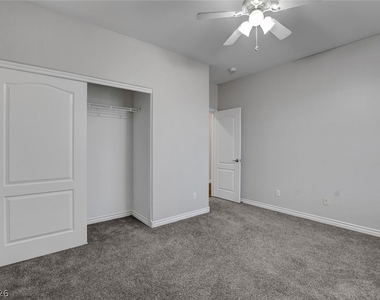 4032 Gaster Avenue - Photo Thumbnail 47