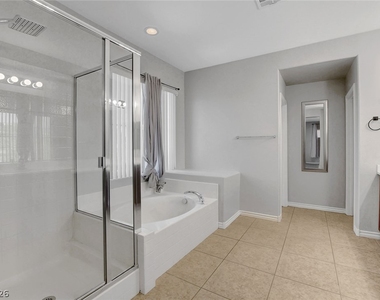 4032 Gaster Avenue - Photo Thumbnail 41