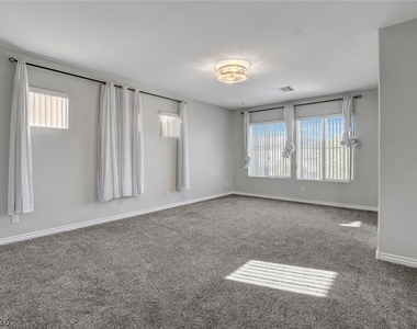 4032 Gaster Avenue - Photo Thumbnail 36