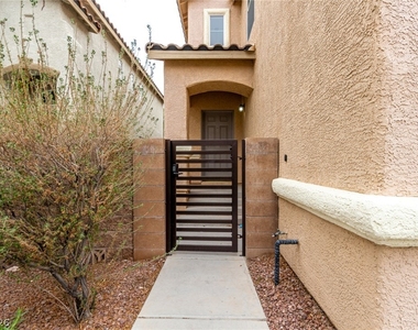 10622 Blue Larkspur Court - Photo Thumbnail 4