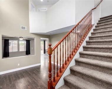 10622 Blue Larkspur Court - Photo Thumbnail 7
