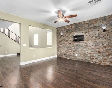 10622 Blue Larkspur Court - Photo Thumbnail 11