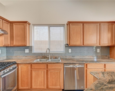 3448 Cupecoy Point Avenue - Photo Thumbnail 13