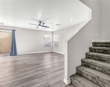 1141 Orange Meadow Street - Photo Thumbnail 11