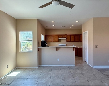 7929 Storyland Street - Photo Thumbnail 8