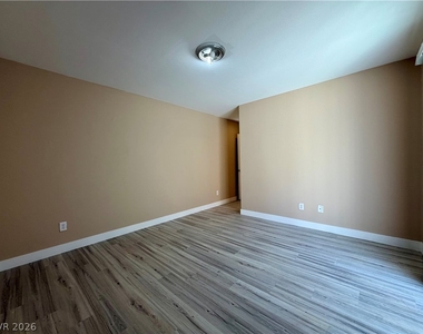7929 Storyland Street - Photo Thumbnail 3