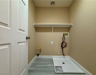 7929 Storyland Street - Photo Thumbnail 23