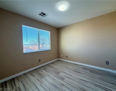 7929 Storyland Street - Photo Thumbnail 19