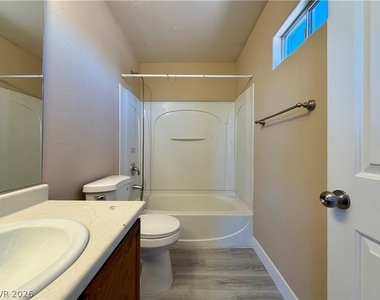 7929 Storyland Street - Photo Thumbnail 12