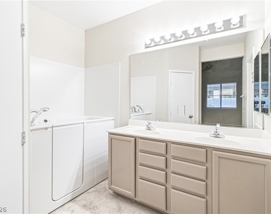 221 Teller Street - Photo Thumbnail 17