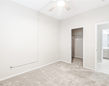 221 Teller Street - Photo Thumbnail 12