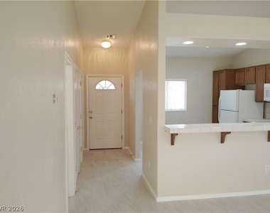 1080 S Quartzite Avenue - Photo Thumbnail 6