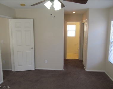 7232 Eagles Pride Street - Photo Thumbnail 14