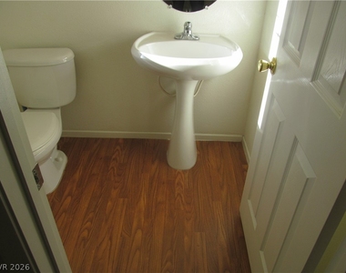 7232 Eagles Pride Street - Photo Thumbnail 7