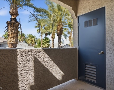 10245 S Maryland Parkway - Photo Thumbnail 16
