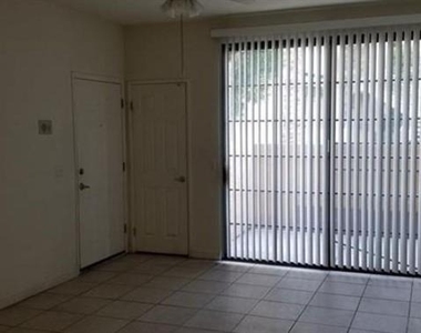 5130 S Jones Boulevard - Photo Thumbnail 1