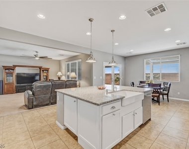 9675 Bruschi Ridge Court - Photo Thumbnail 16