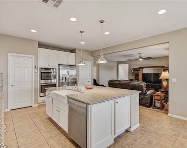9675 Bruschi Ridge Court - Photo Thumbnail 15