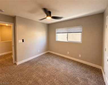 8875 First Lady Avenue - Photo Thumbnail 16