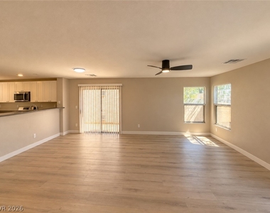 8875 First Lady Avenue - Photo Thumbnail 4