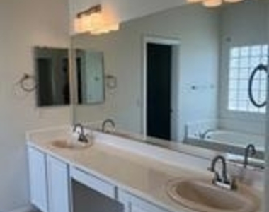 5433 Volonne Court - Photo Thumbnail 13
