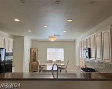5433 Volonne Court - Photo Thumbnail 8