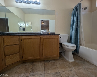 8000 Revolver Avenue - Photo Thumbnail 12