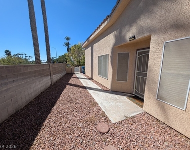 8000 Revolver Avenue - Photo Thumbnail 23