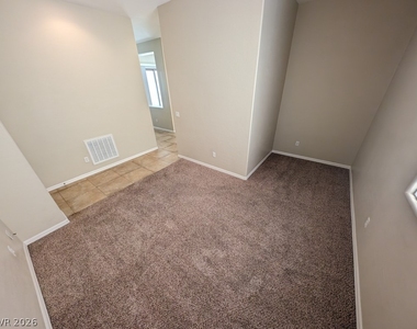 363 Hollins Hall Street - Photo Thumbnail 12