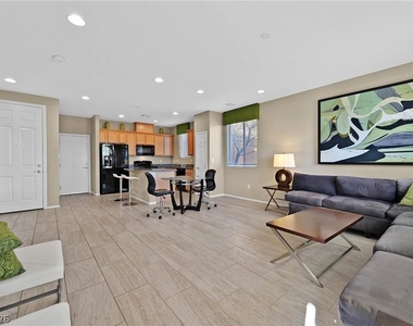 719 Tall Arrow Avenue - Photo Thumbnail 3