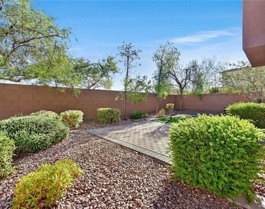 719 Tall Arrow Avenue - Photo Thumbnail 22