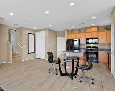 719 Tall Arrow Avenue - Photo Thumbnail 4