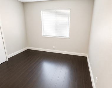 3151 Soaring Gulls Drive - Photo Thumbnail 6