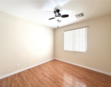8137 Aurora Mist Street - Photo Thumbnail 6